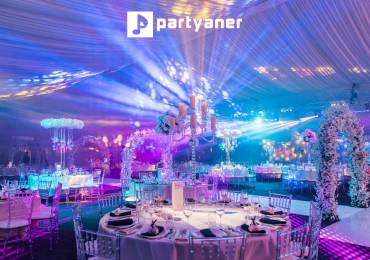 Do you organize a wedding? Here's how Partyaner can help you!